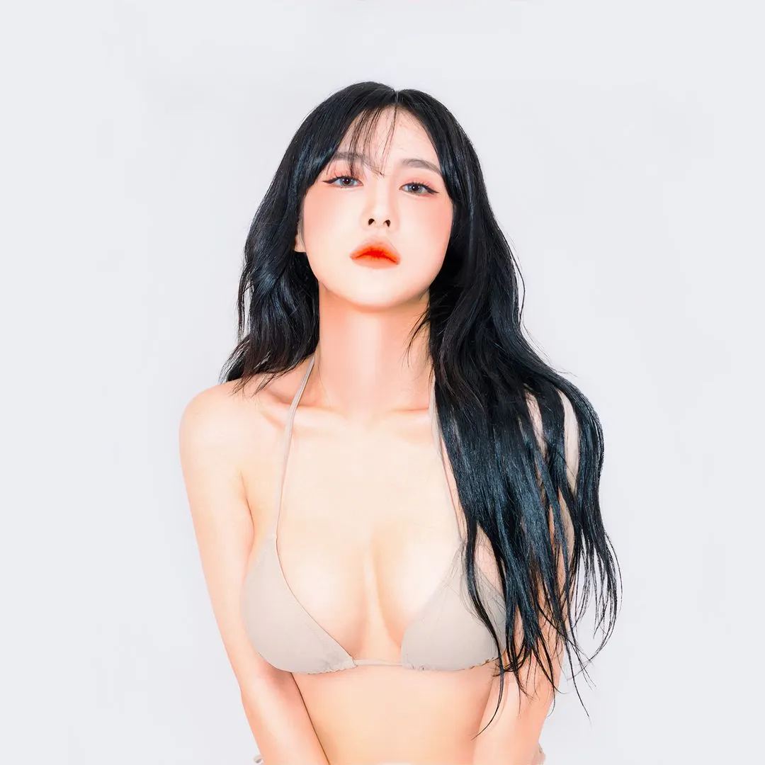Foxylicious (폭시리셔스) 🦊 (KGroup) 라이브 캠
