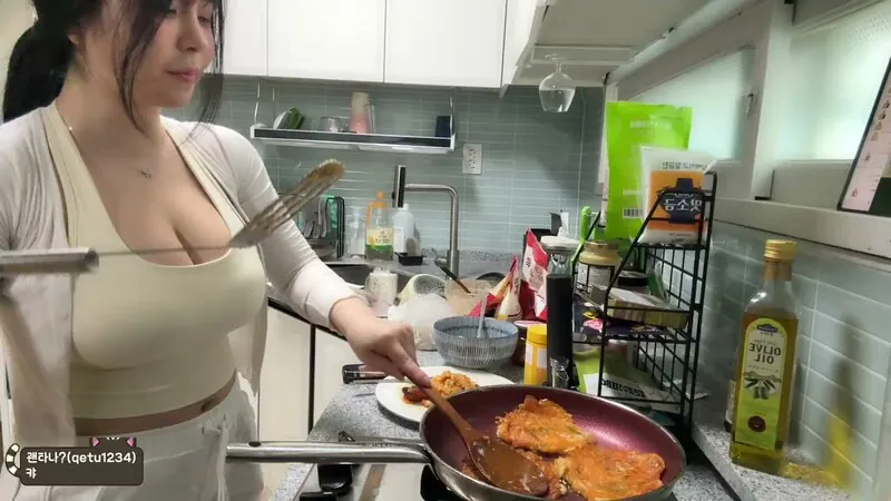 민가유 kkkku96 새 소식｜영상3개 와 사진2장