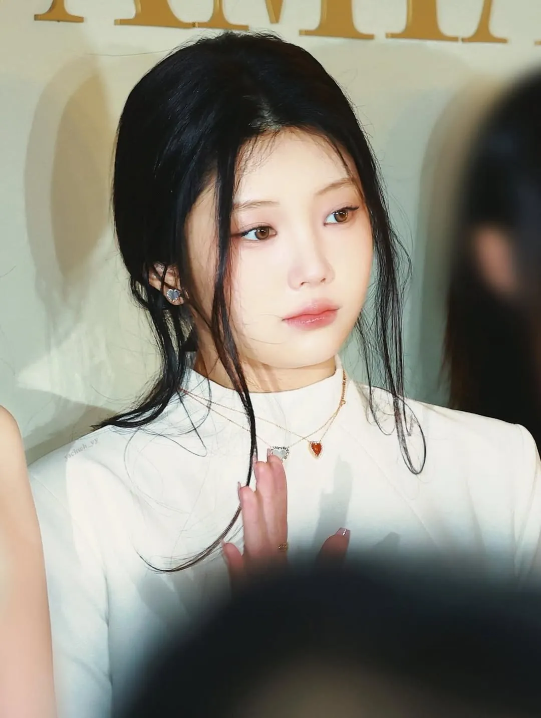 Wonhee - ILLIT 라이브 캠