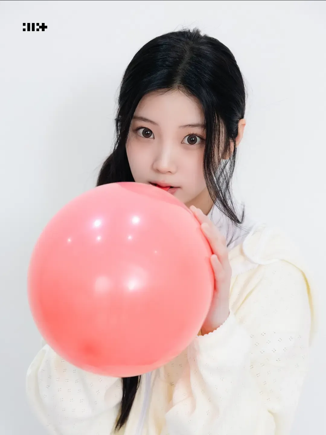 Wonhee - ILLIT 라이브 캠