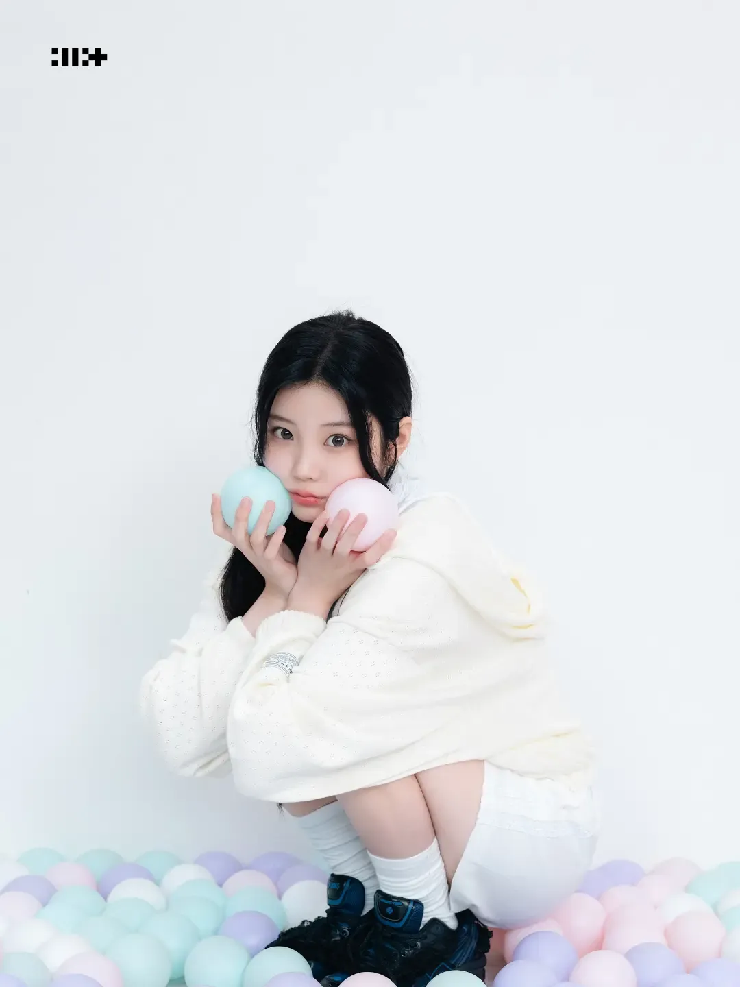 Wonhee - ILLIT 라이브 캠