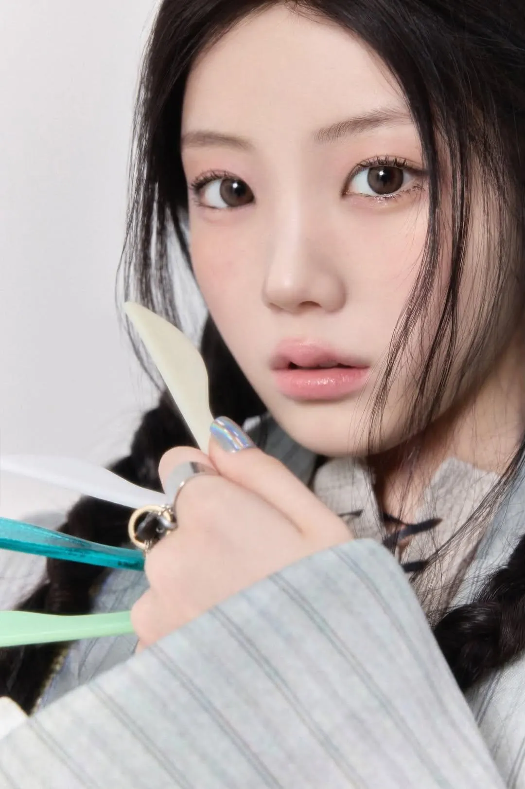 Wonhee - ILLIT 라이브 캠