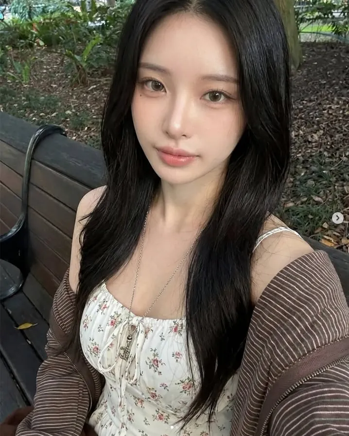 Yeobi Lim 라이브 캠