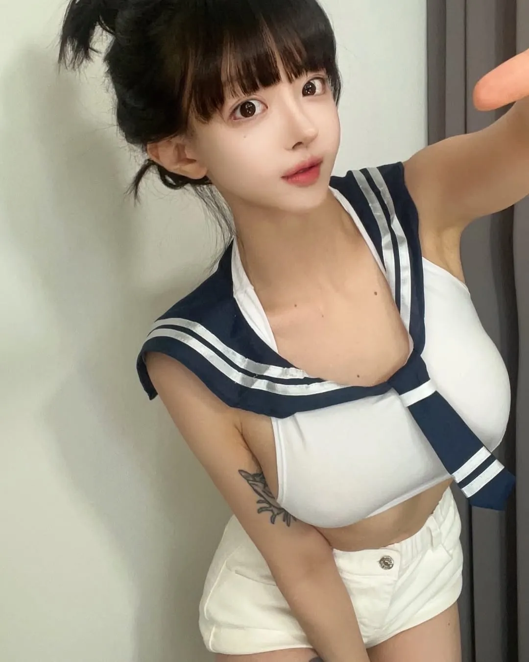 Zkzk9885 (boks_uni) 라이브 캠