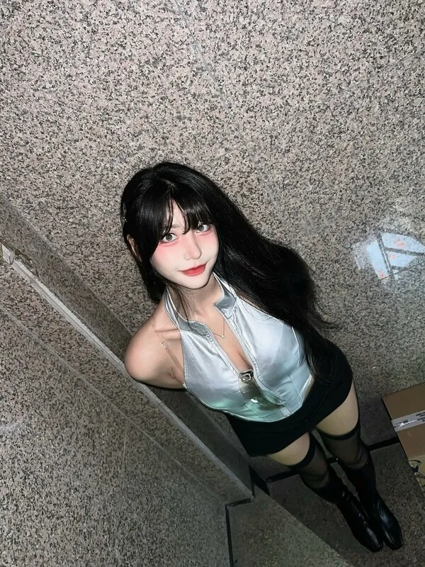 Foxylicious (폭시리셔스) 🦊 (KGroup)｜사진5장 업데이트（최신 라이브 방송）