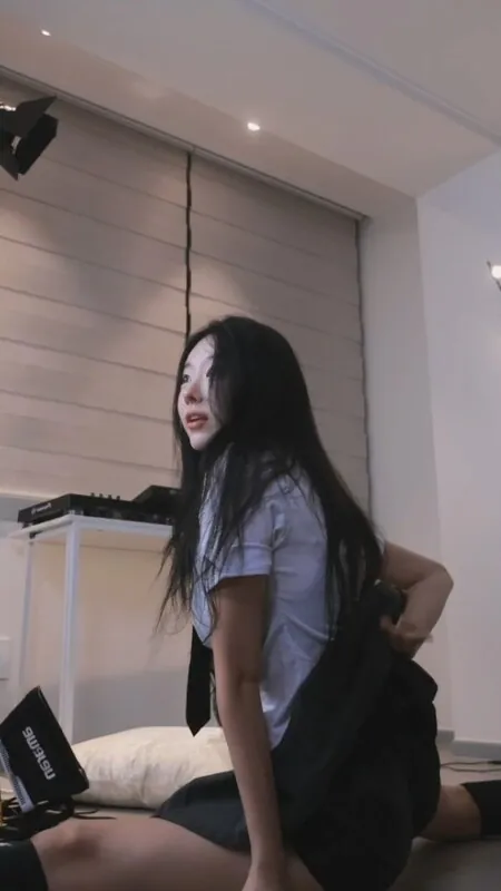 Haxxnini 라이브 캠