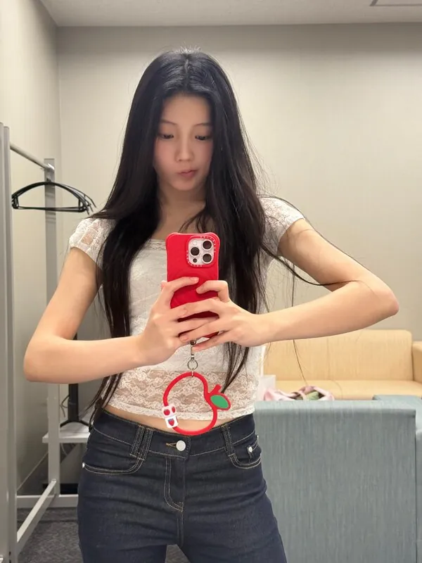 Wonhee - ILLIT 라이브 캠