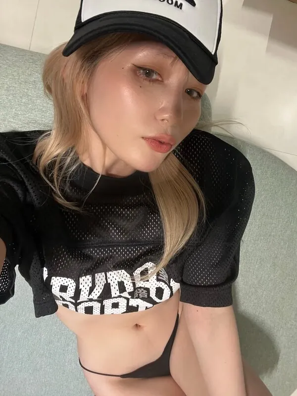 Ash-B 라이브 캠