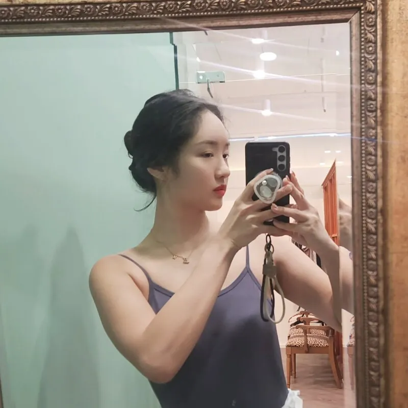 Kim Ji-ah (김지아) 라이브 캠