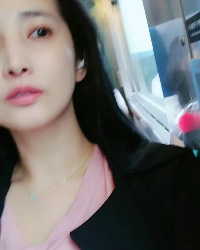 Kim Soo Yeon (김수연) 라이브 캠