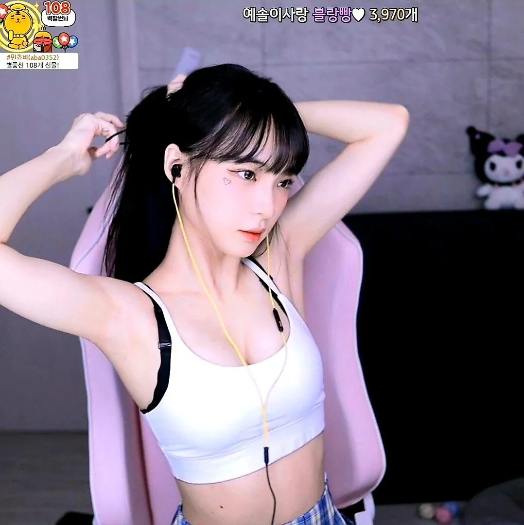 yunhee1222 라이브 캠