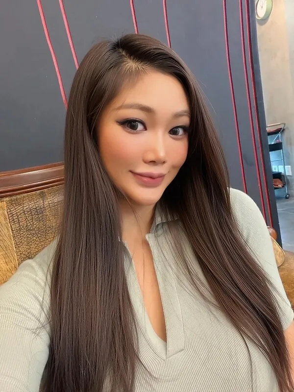 hyunji_queen 라이브 캠