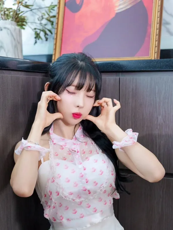 Kim Yu 라이브 캠