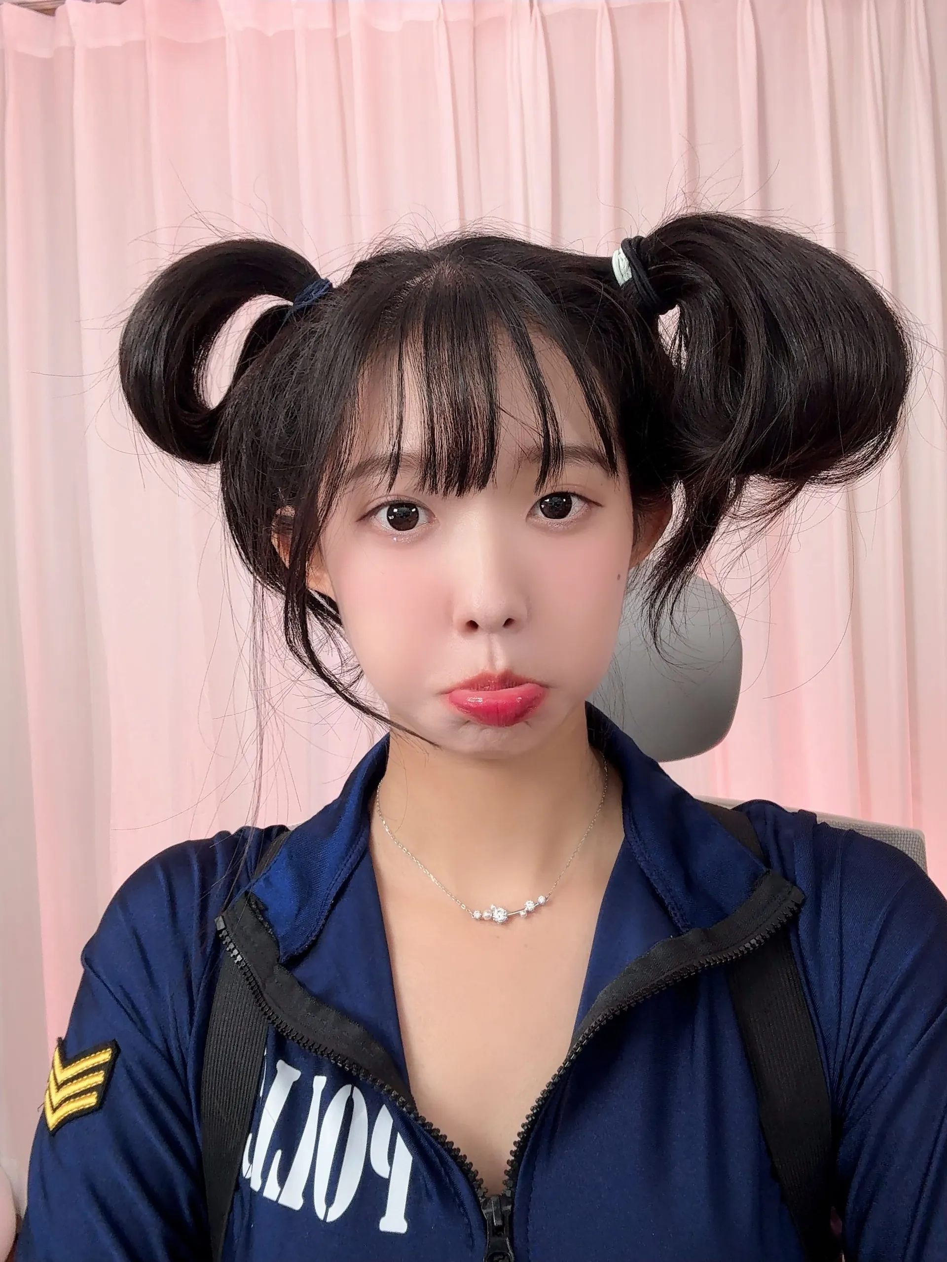 눈또 (lapq8306) 라이브 캠