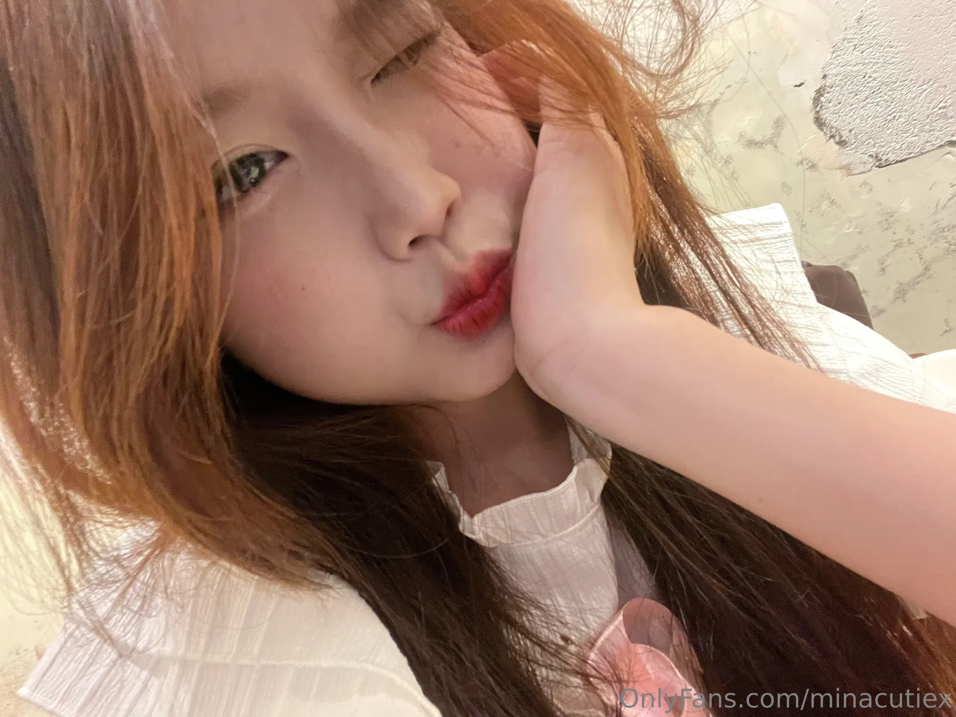 minacutiex 라이브 캠