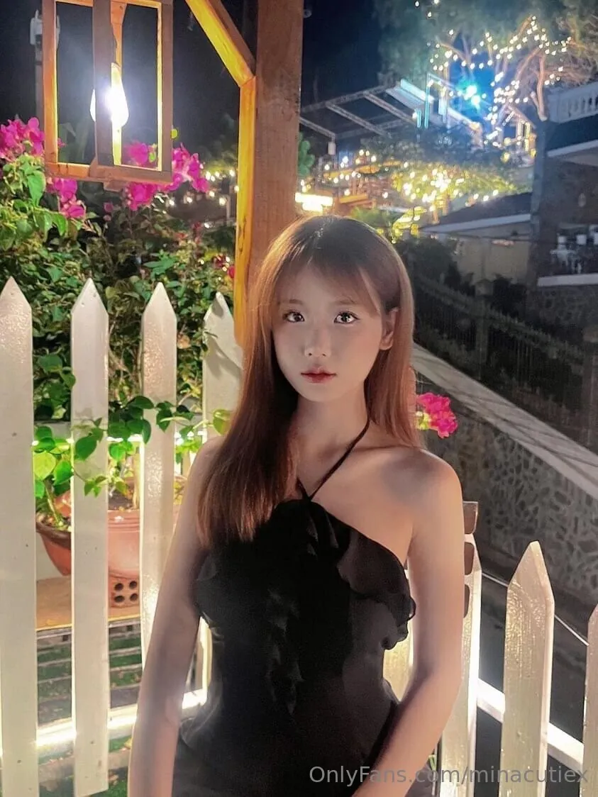 minacutiex 라이브 캠