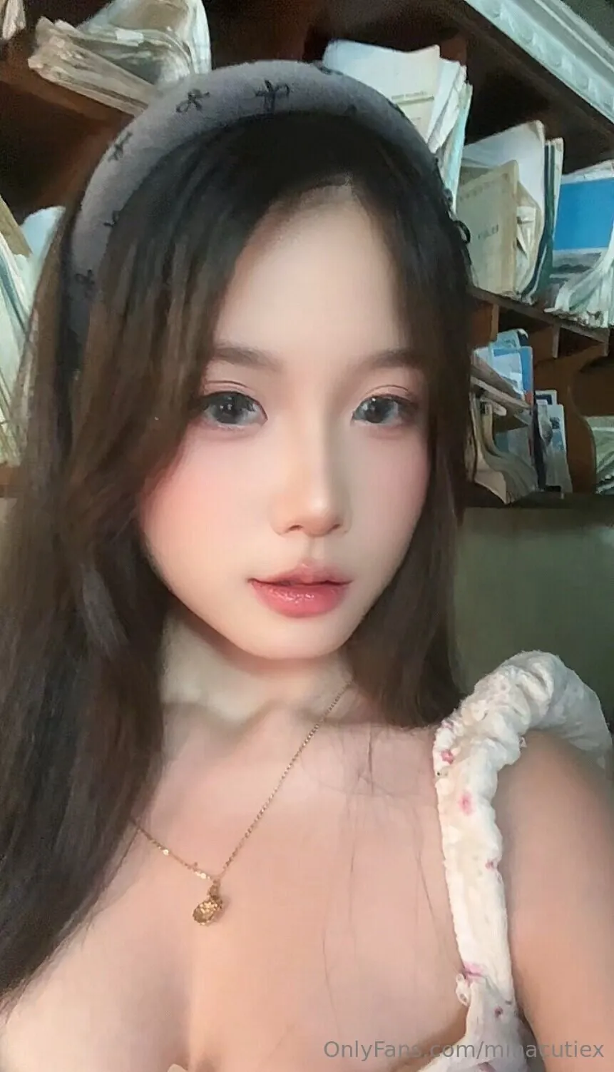 minacutiex 라이브 캠